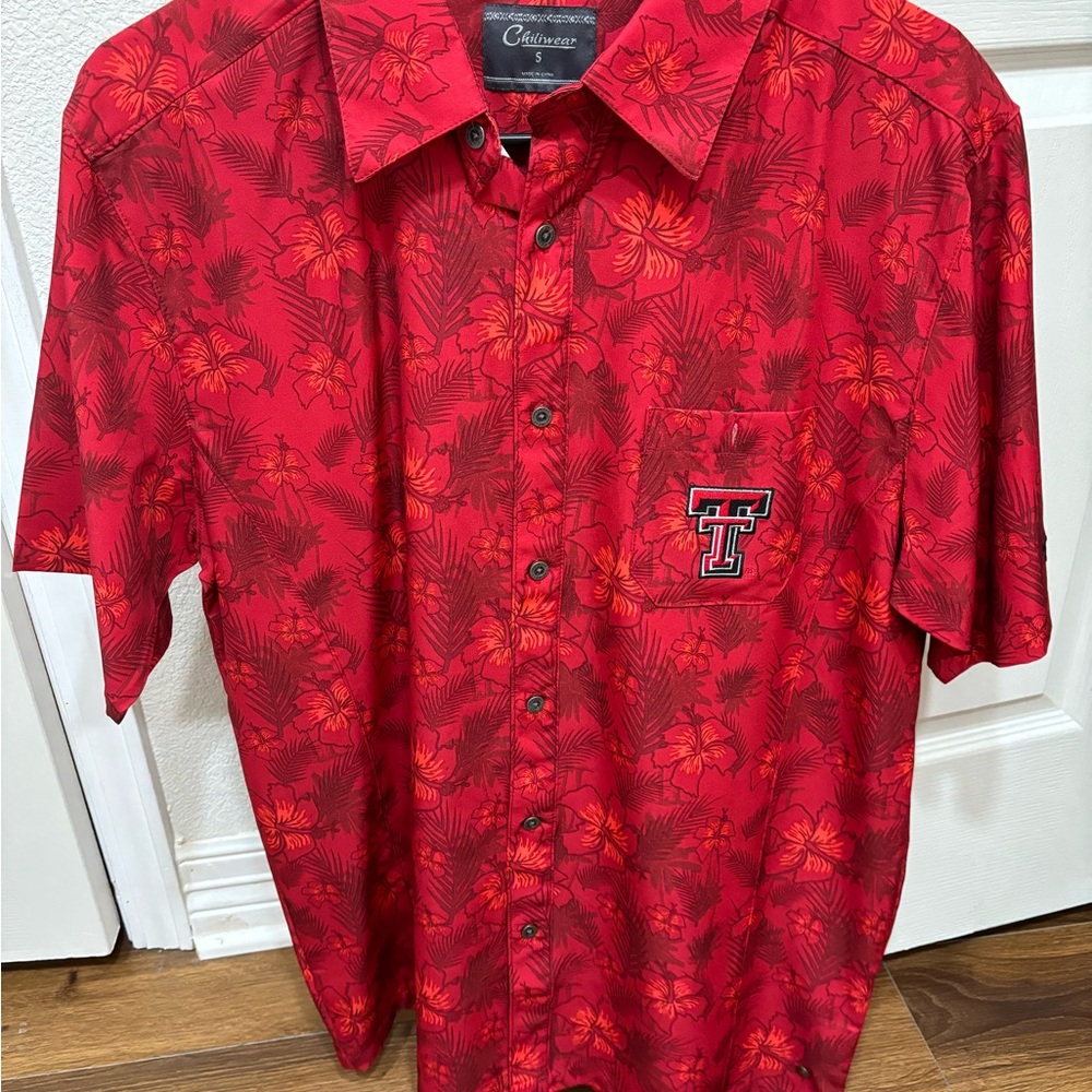 NWOT Texas Tech Dri Fit Hawaiian Button-Down Shirt